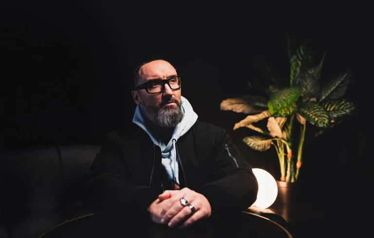 Un moniteur d’auto-école condamné pour avoir aidé des élèves à tricher au C…