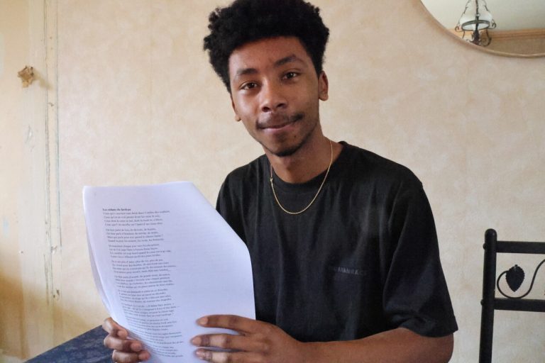 Côtes-d’Armor : un poème d'Henri remporte un prix national de poésie