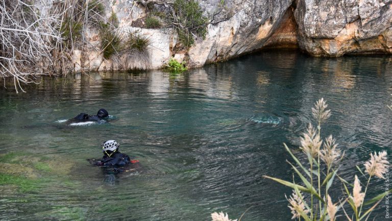 Corps du plongeur disparu dans le gouffre de la Font d’Estramar remonté à la surface