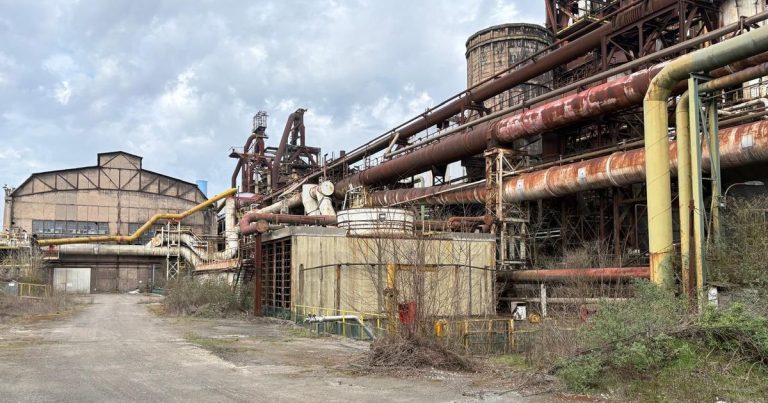 "C'est une page qui se tourne" : l'ancien site d'ArcelorMittal à Hayange est en train d'être démoli - ICI