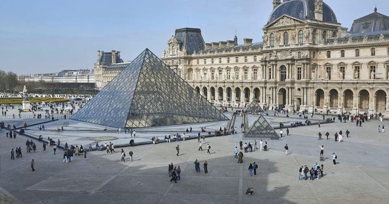 Un détenu de Nanterre s'évade lors d'une sortie au Louvre.