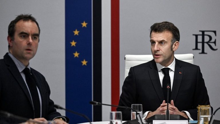 Édito. Municipales 2026 : Emmanuel Macron et Sébastien Lecornu détournent le regard face à la défaite