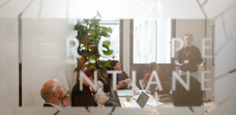 Le courtier Santiane se positionne pour stimuler la demande sur le marché