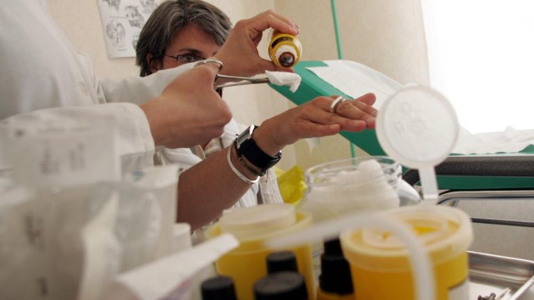 Infirmières libérales : des tournées coûteuses face à la hausse des carburants, certaines envisagent de démissionner