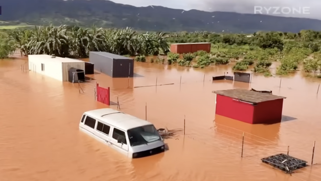 Urgence à Hawaï : des milliers d'Habitants évacués face à un barrage menacé par des pluies torrentielles