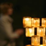 L&rsquo;ethnologue &laquo;&nbsp;observe aujourd&rsquo;hui une hybridation entre un retour de pratiques dites &ldquo;traditionnelles&rdquo;&nbsp;et une mani&egrave;re de les vivre et de les afficher tr&egrave;s moderne, notamment avec les r&eacute;seaux sociaux &raquo;