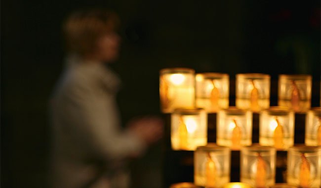 L&rsquo;ethnologue &laquo;&nbsp;observe aujourd&rsquo;hui une hybridation entre un retour de pratiques dites &ldquo;traditionnelles&rdquo;&nbsp;et une mani&egrave;re de les vivre et de les afficher tr&egrave;s moderne, notamment avec les r&eacute;seaux sociaux &raquo;