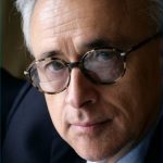 Antonio Damasio&nbsp;est professeur de neurosciences,&nbsp;neurologie, psychologie et&nbsp;philosophie &agrave; l&rsquo;Universit&eacute; de Californie du Sud&nbsp;&agrave; Los Angeles (&Eacute;tats-Unis), o&ugrave; il dirige le Brain and creativity institute