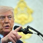 Guerre au Moyen-Orient : Donald Trump présente un plan de paix, le pétrole baisse après la réouverture d'Ormuz