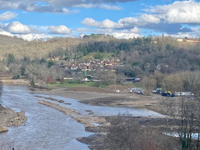 Le chantier de renaturation du Surgié suit son cours à l’entrée de Figeac où le site se transforme.