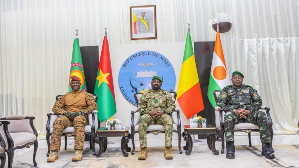 Revue de presse Afrique : Focus sur la guerre oubliée du Sahel