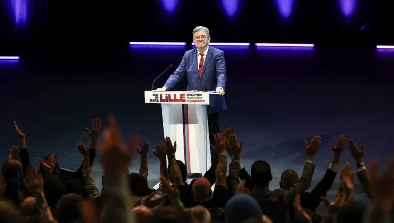 Créolisation en Nouvelle France : la France Insoumise et l'occupation du terrain identitaire