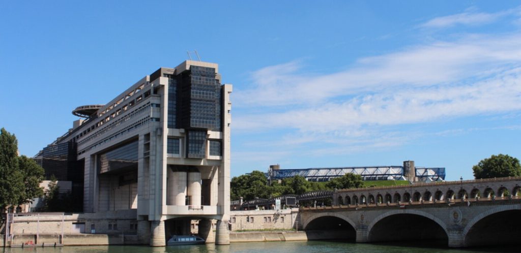 Les dispositions clés de la loi de Finances impactant les entreprises en 2023