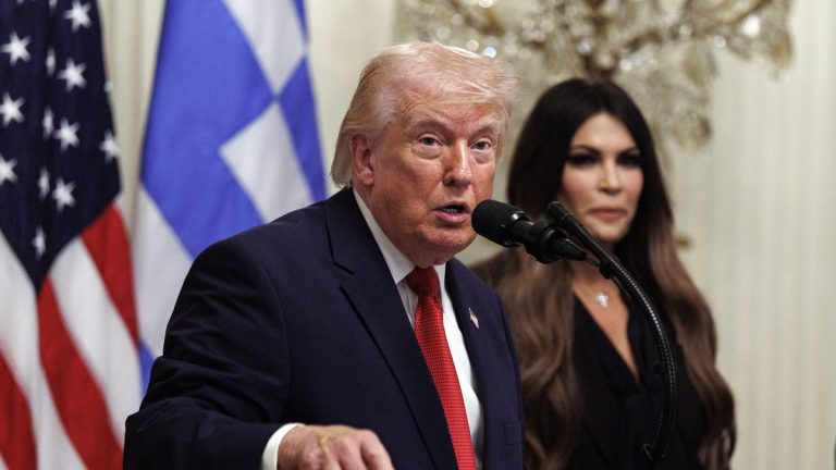 Donald Trump, premier président américain en exercice, va apparaître sur les futurs billets de banque