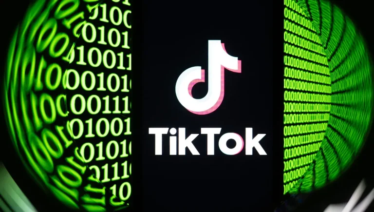 TikTok et l'effet Rabbit Hole : le réseau social expose les adolescents à des contenus nocifs