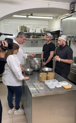 Pour cette émission, l’équipe de L’Enfariné du Roc a choisi de présenter son Paneflaune, véritable produit phare.