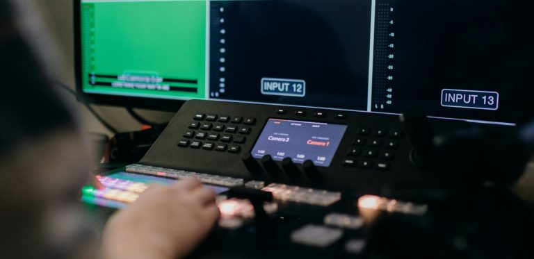 Verdoso engage des négociations exclusives pour acquérir Globecast d'Orange.