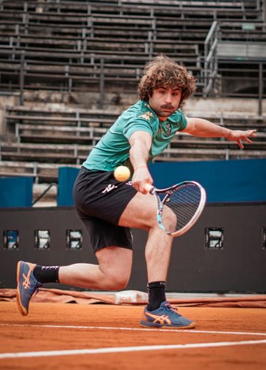 Valentin Tonin, troisième ligne du RCN.