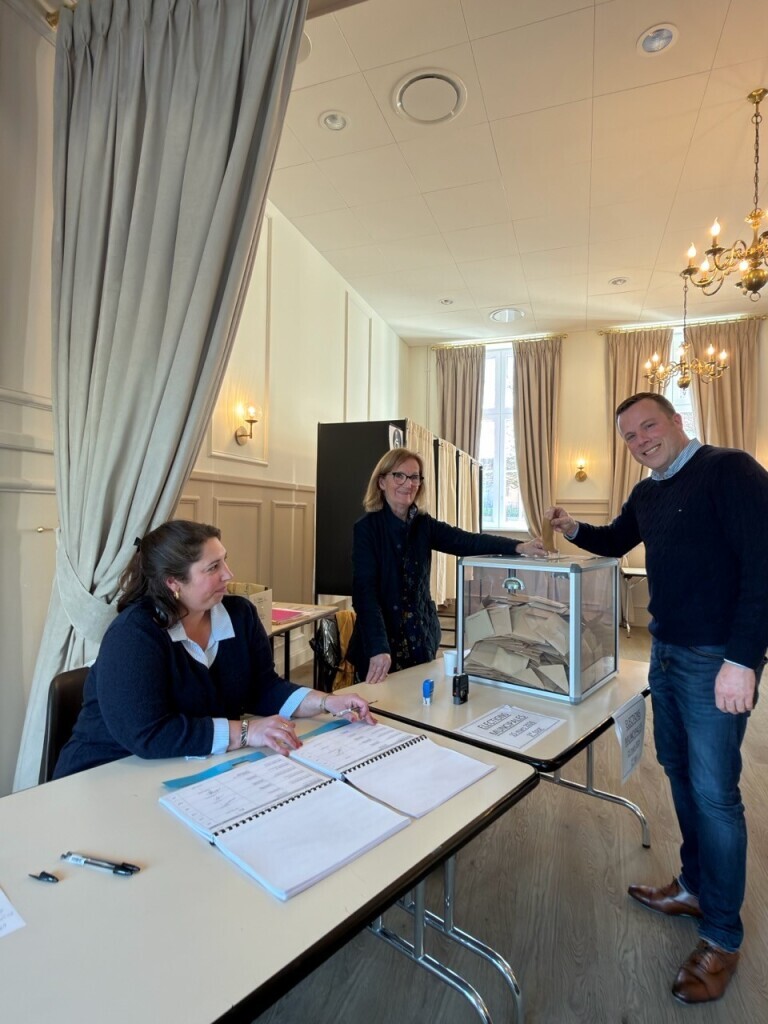 Municipales 2026 à Val-au-Perche : sans surprise, un 3e mandat pour Sébastien Thirouard