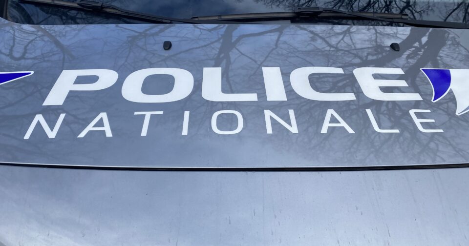 Besançon : un homme arrêté pour vol de téléphone, déjà recherché pour évasion.