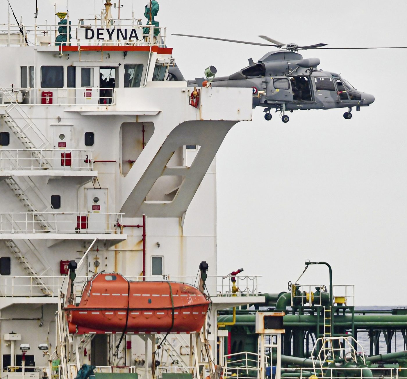 Méditerranée : Le Deyna, suspecté d'appartenir à la flotte russe, arraisonné par la Marine.