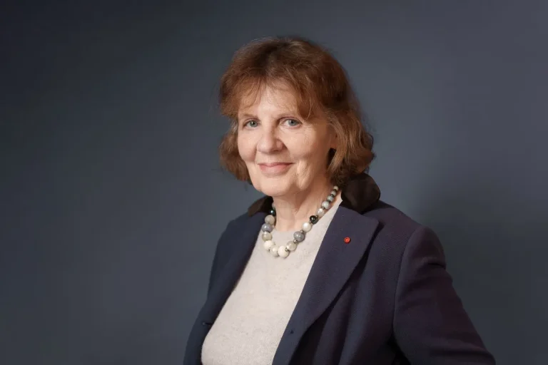 Exploration du thème de l'amour dans la littérature et la culture contemporaine