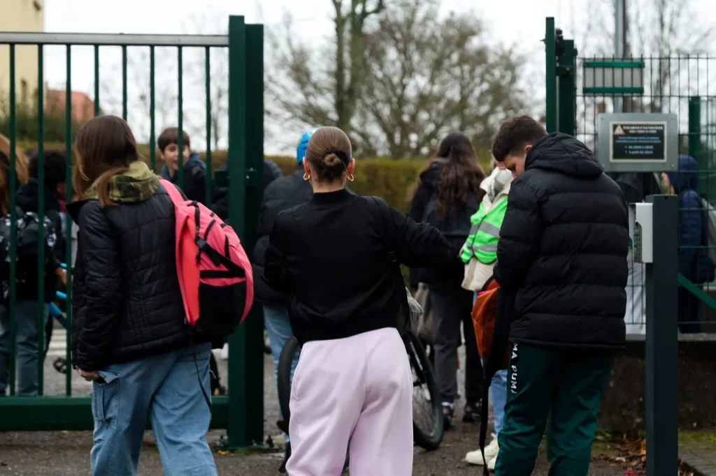 La Rochelle : un élève poignarde un camarade dans un collège, enquête en cours