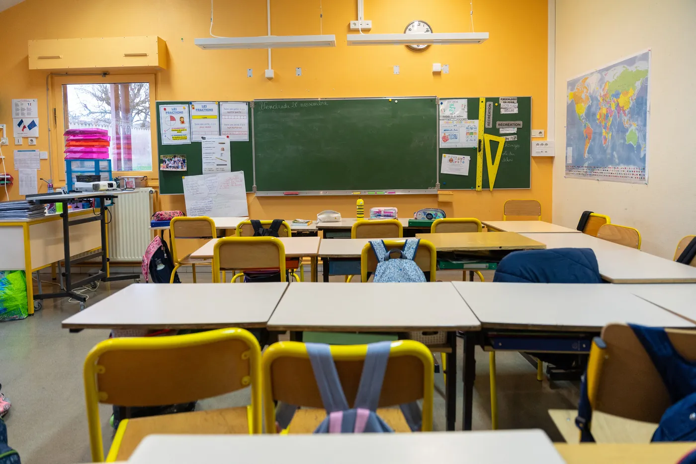 « On ne quitte pas l'éducation nationale facilement : le parcours des profs en reconversion »