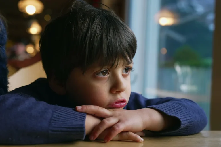 Iran, Gaza, Ukraine : méthodes pour expliquer les conflits aux enfants