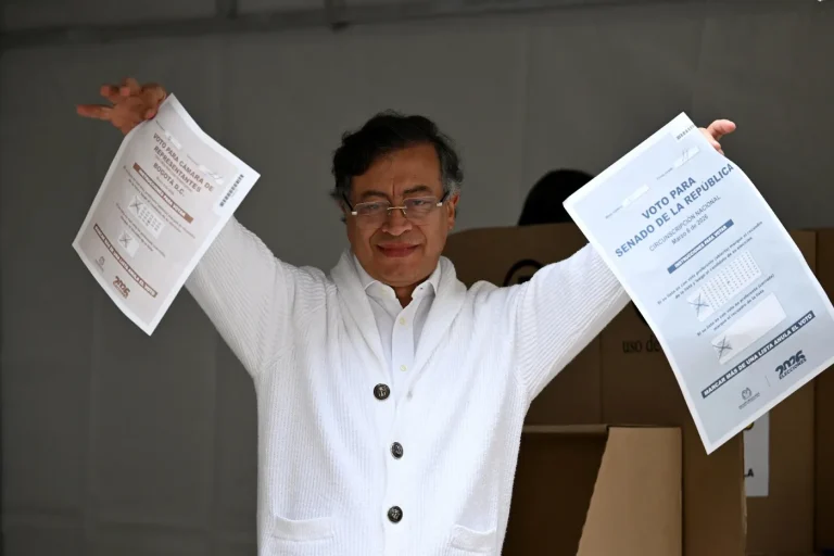 Colombie : la gauche de Gustavo Petro devient la principale force au Congrès