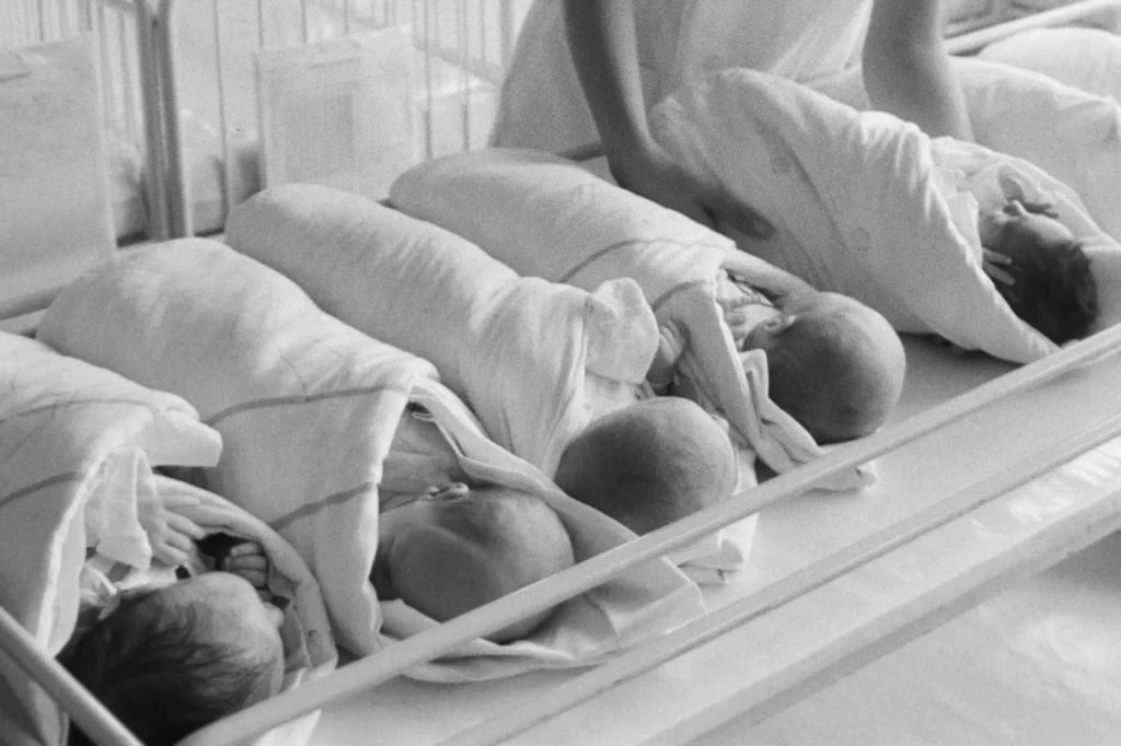 Berceaux de Rouen : des adultes découvrent leur origine après des décennies d'adoptions illégales