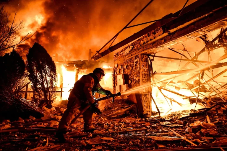 Guerre en Ukraine : Zelensky à Londres pour obtenir une aide européenne sur un oléoduc