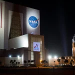 Espace : la NASA suspend son projet de station orbitale pour développer une base lunaire