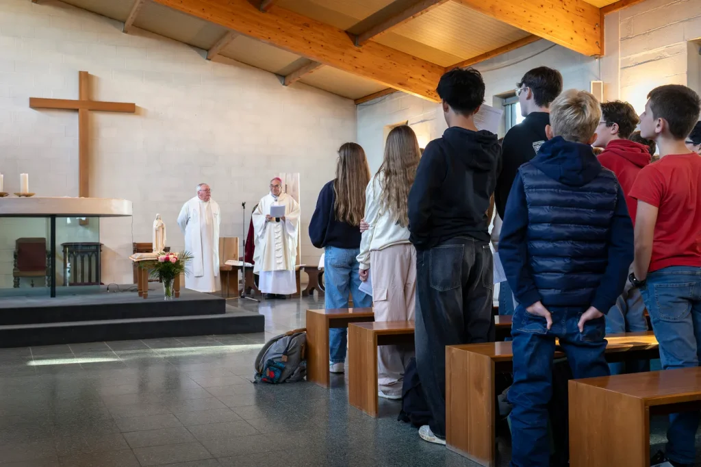 Le Vatican incite l'enseignement catholique français à renforcer sa « dimension chrétienne »