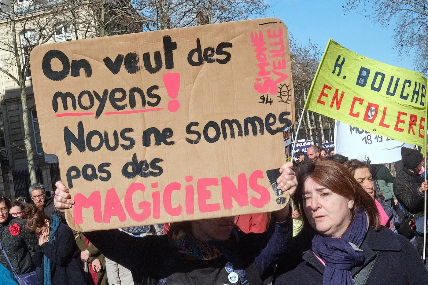Éducation : 30 % de grévistes prévus demain dans le primaire selon les syndicats