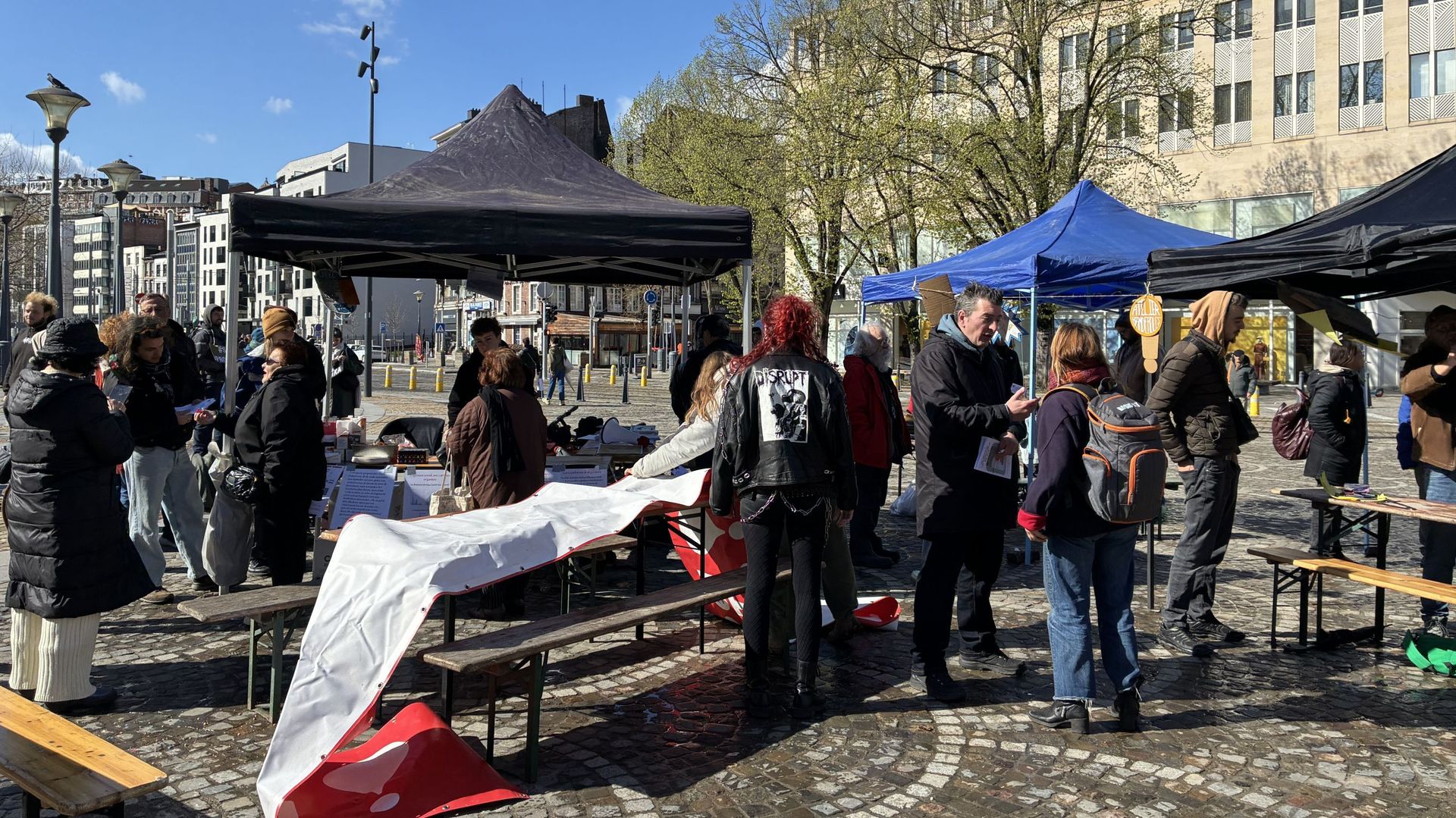 Liège : Mobilisation pour le droit au logement sur la place de l'Opéra
