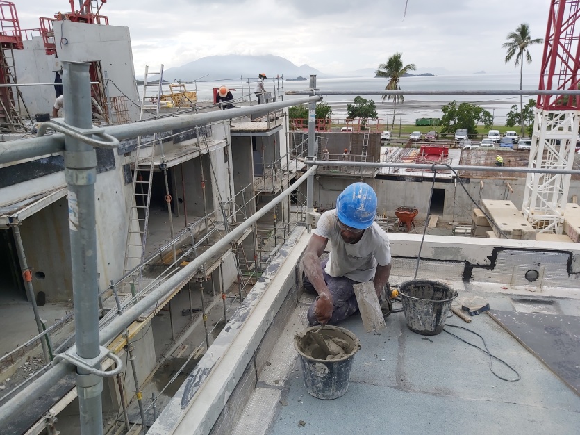 L’emploi salarié recule encore, mais la chute ralentit