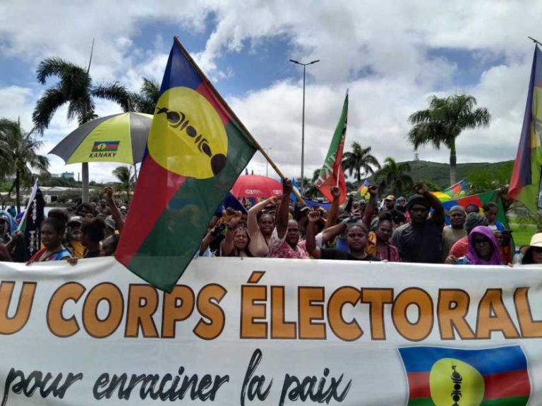 Le FLNKS veut mobiliser contre Bougival et le dégel du corps électoral