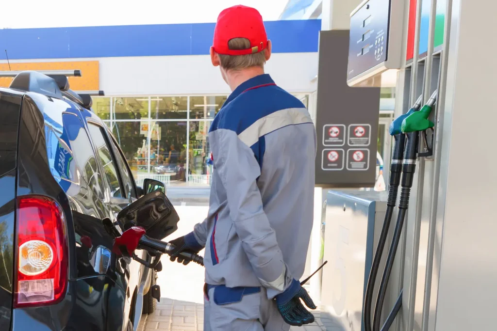 Mon salaire de pompiste dans une station-service et ce qu'il me reste à la fin du mois