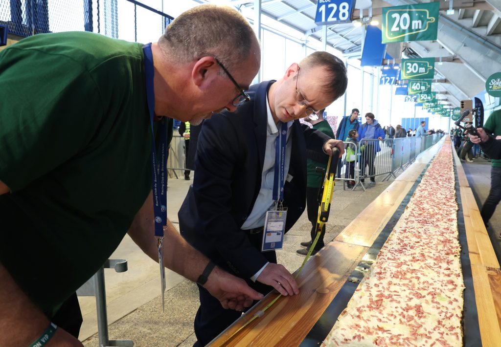 Stoeffler pulvérise le record du monde avec une tarte flambée de 89 mètres