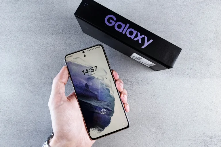 Escrocs : la méthode utilisée pour voler votre smartphone à distance