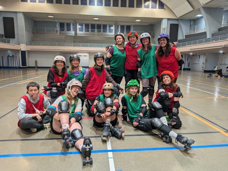 Ce club de la Manche se prépare pour son premier match à domicile avec un côté badass