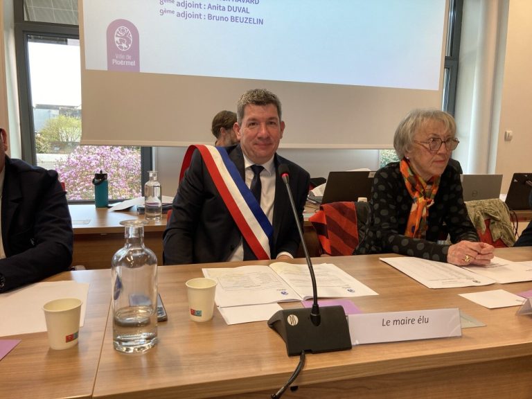Christophe Launay devient maire de Ploërmel : découvrez les nouveaux adjoints du conseil municipal