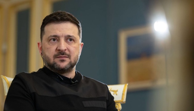 Zelensky : l'Ukraine capable de produire 2000 drones intercepteurs par jour avec financement