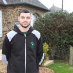 À 22 ans, un jardinier mayennais crée sa société Nature et Concept.