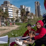 Les Libanais fuient les frappes israéliennes : témoignages de ceux qui ont quitté le pays