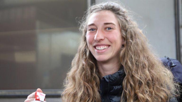 La maternité comme nouvel élan sportif : Chloé Trespeuch se livre dans un documentaire