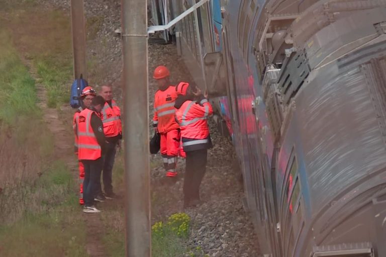 Un gros boum : évacuation d'urgence des passagers d'un TER entre Valence et Lyon