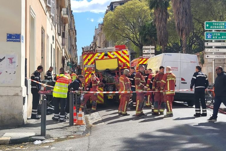 Incendie au Carrefour de Marseille : quatre personnes secourues par les marins-pompiers