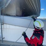 Dégâts de la tempête de mistral dans le Sud-Est : toits de piscines arrachés et arbres tombés